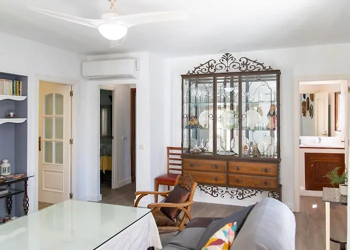 Mezquita Con Parking Gratuito *