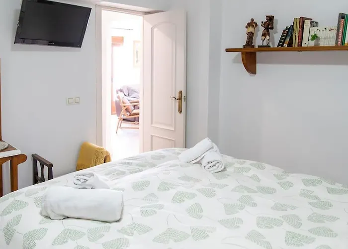 Mezquita Con Parking Gratuito * Córdoba