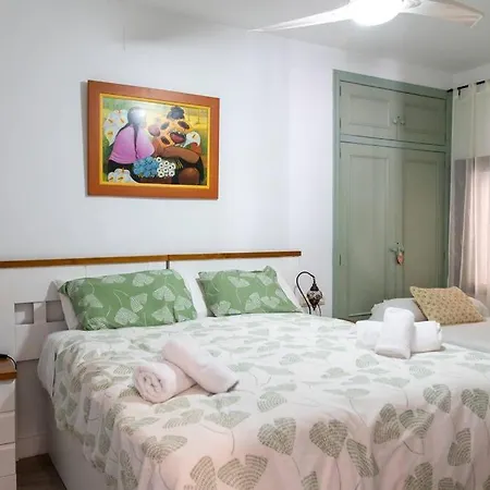 Mezquita Con Parking Gratuito Apartman